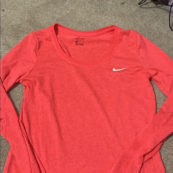 nike active top - Picture 1 of 2